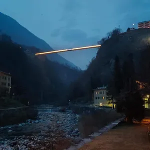 Dietro L'angolo - Valtellina Da Scoprire , Sondrio Italia